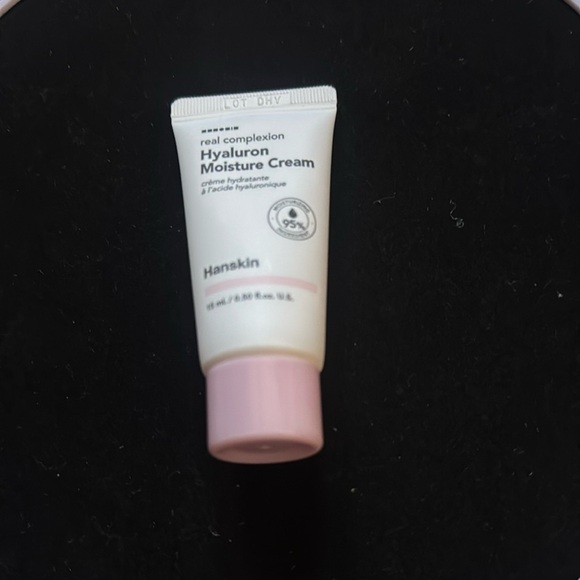 hanskin Other - Hyaluron Moisture Cream - White and Pink